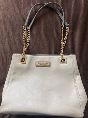 Marc New York Cream Leather Shoulder Bag with Gold Chain Handles
